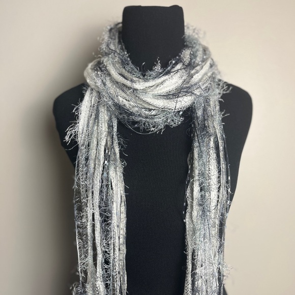 White and silver shaggy boho scarf - Picture 7 of 8